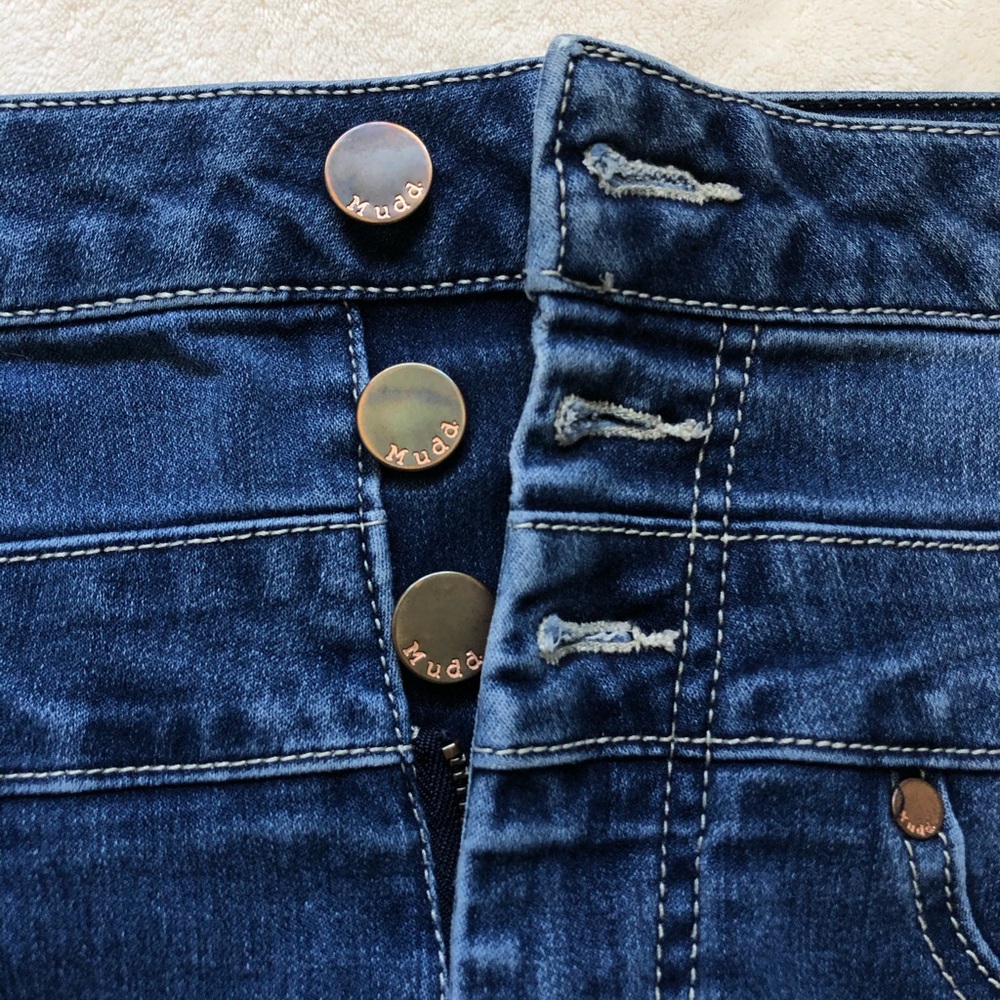 Jeans - Picture 2 of 6